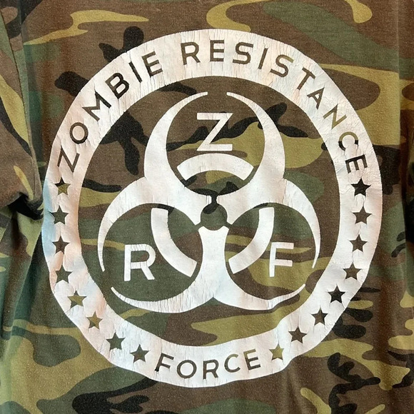 Rothco small men’s zombie resistance force green camouflage tee - Picture 2 of 5